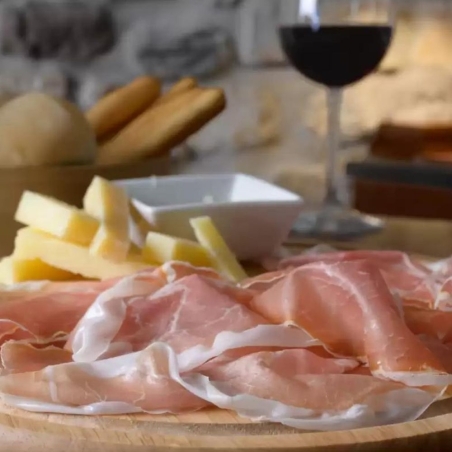 Prosciutto San Daniele senza osso in scatola di legno