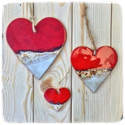 Trio of Hearts in glazed ceramic - Hattiva Lab