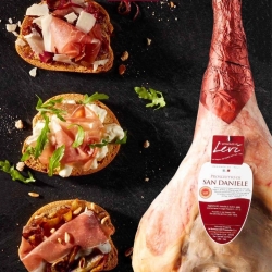 San Daniele Dop „Levi“-Schinken in 3 Stücke geschnitten – Bottega del Prosciutto