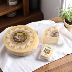 Formaggio Montasio Dop fresco casello PN208 - Del Ben